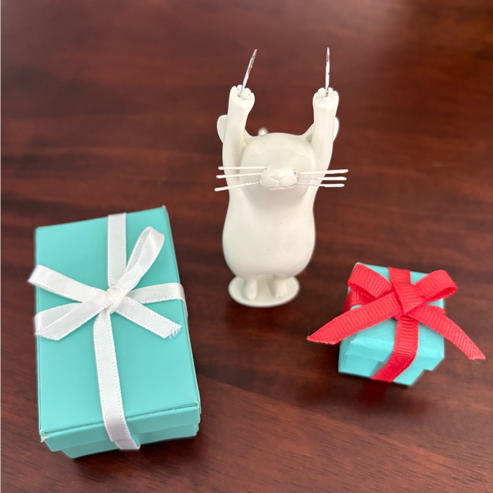 Tiffany & Co. White Mouse Figurine Holding Tiffany Gift Boxes with Bows - Picture 5 of 5